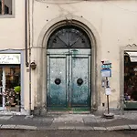 House On The Roof - Florence Dolce Vita